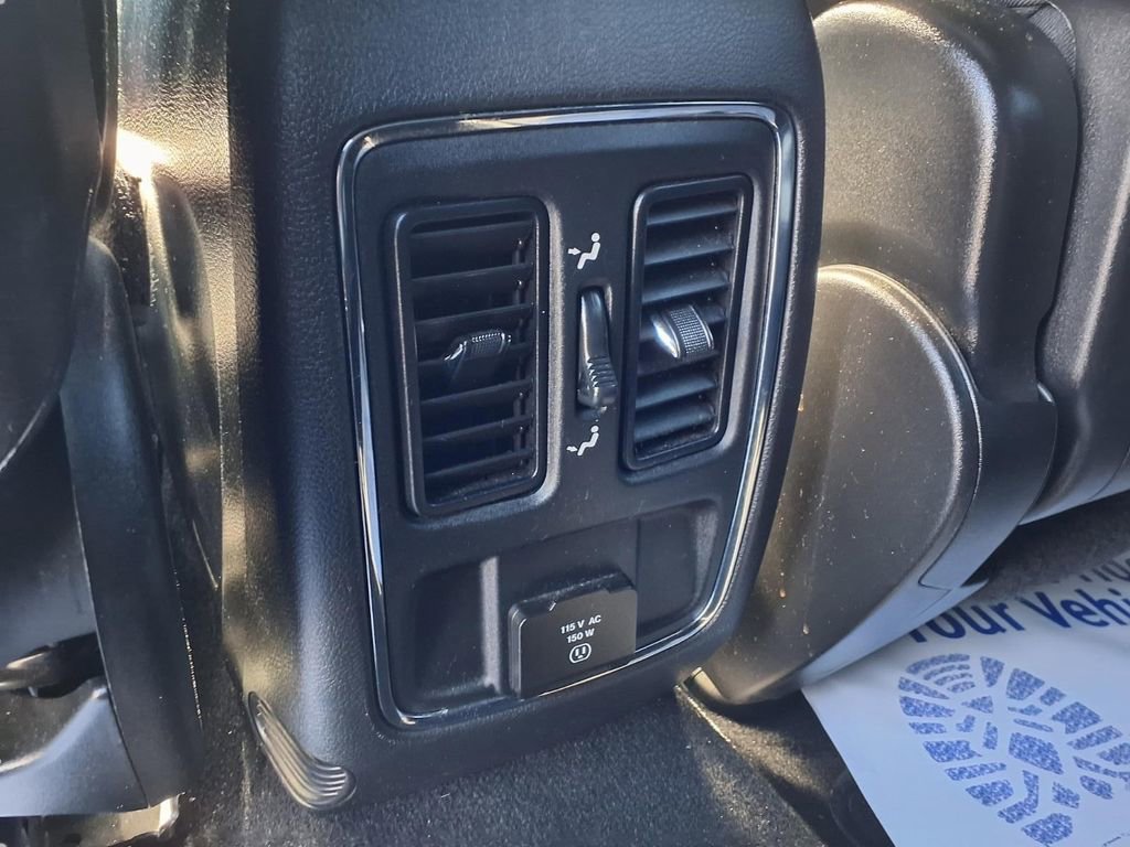 Used 2021 Jeep Grand Cherokee Laredo X image 24