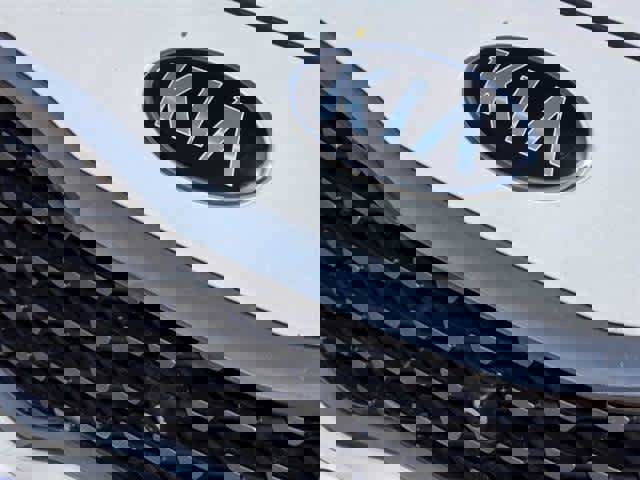 Used 2016 Kia Optima SX w/ Chrome Wheel Package image 4