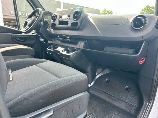 Used 2023 Mercedes-Benz Sprinter 2500 image 10