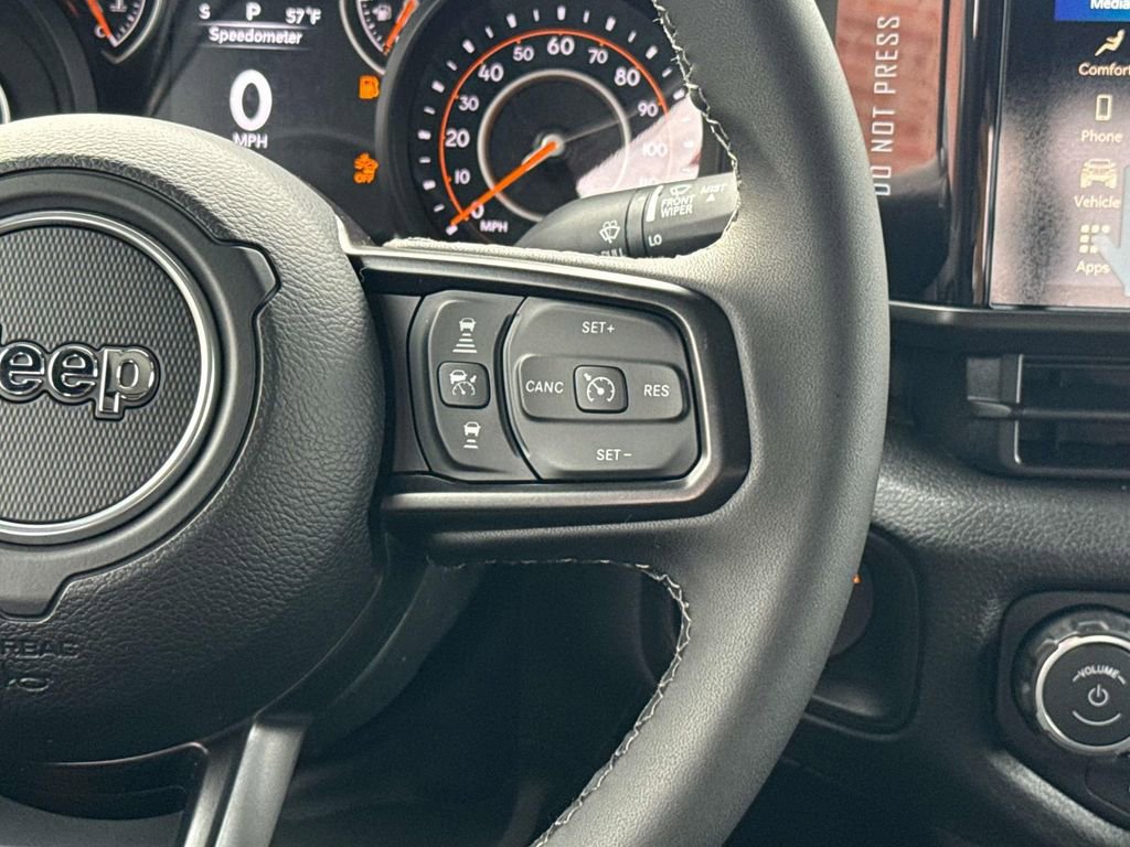 New 2026 Jeep Gladiator Sport AWD/4WD image 16