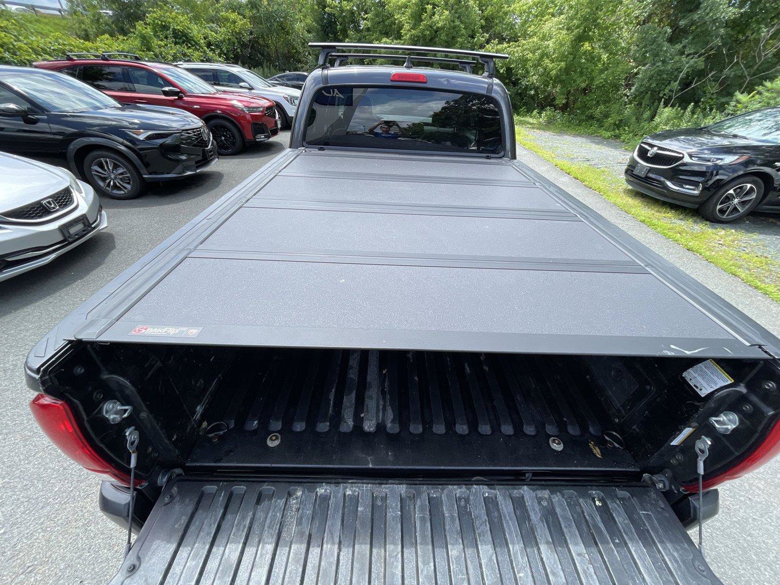 Used 2021 Toyota Tacoma SR AWD/4WD image 29
