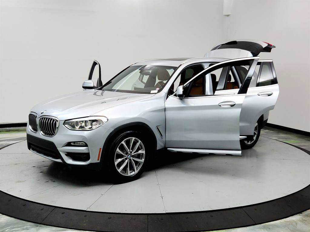 Used 2019 BMW X3 sDrive30i w/ Premium Package image 9