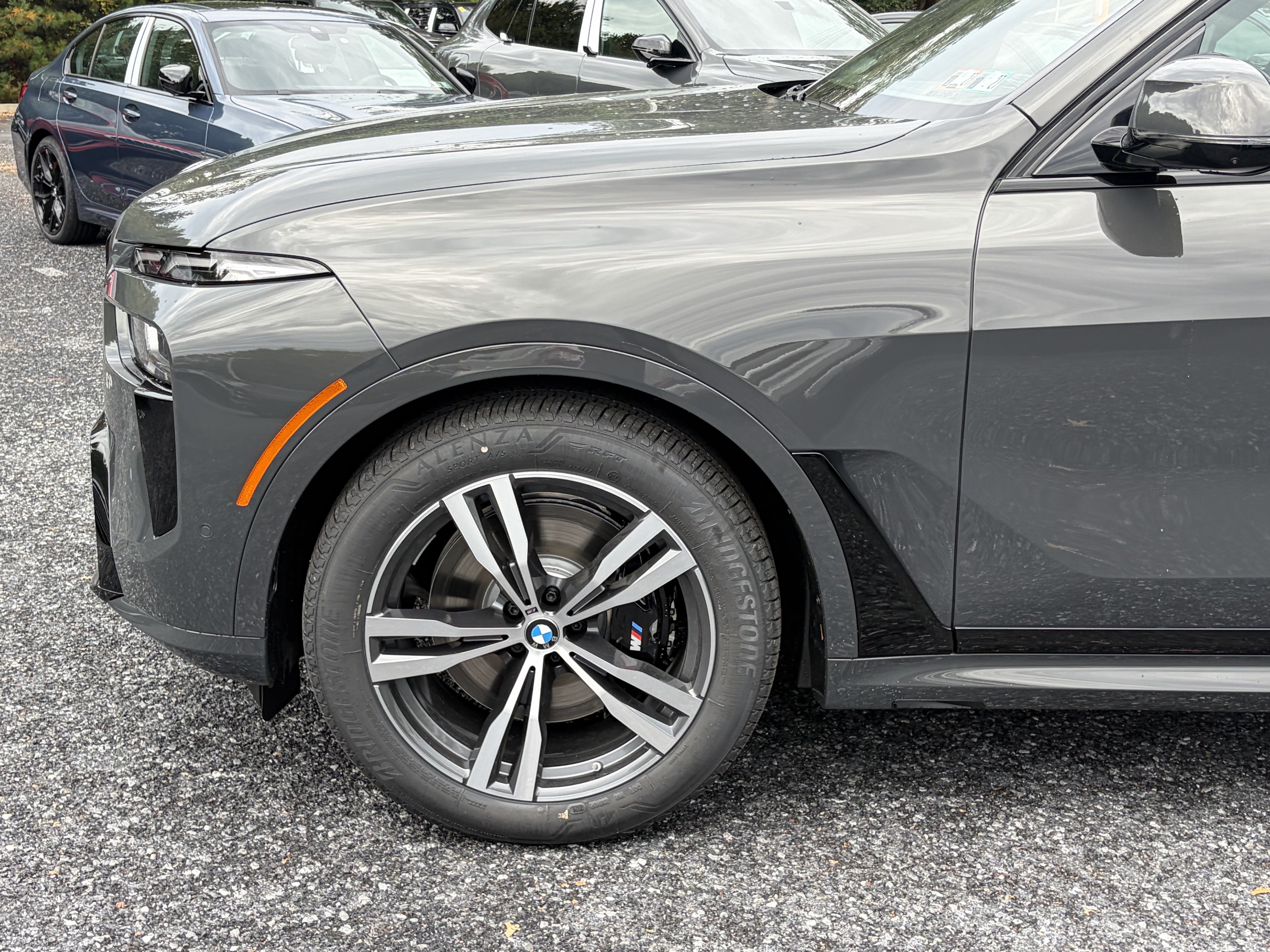 New 2027 BMW X7 xDrive40i w/ M Sport Package AWD/4WD image 4