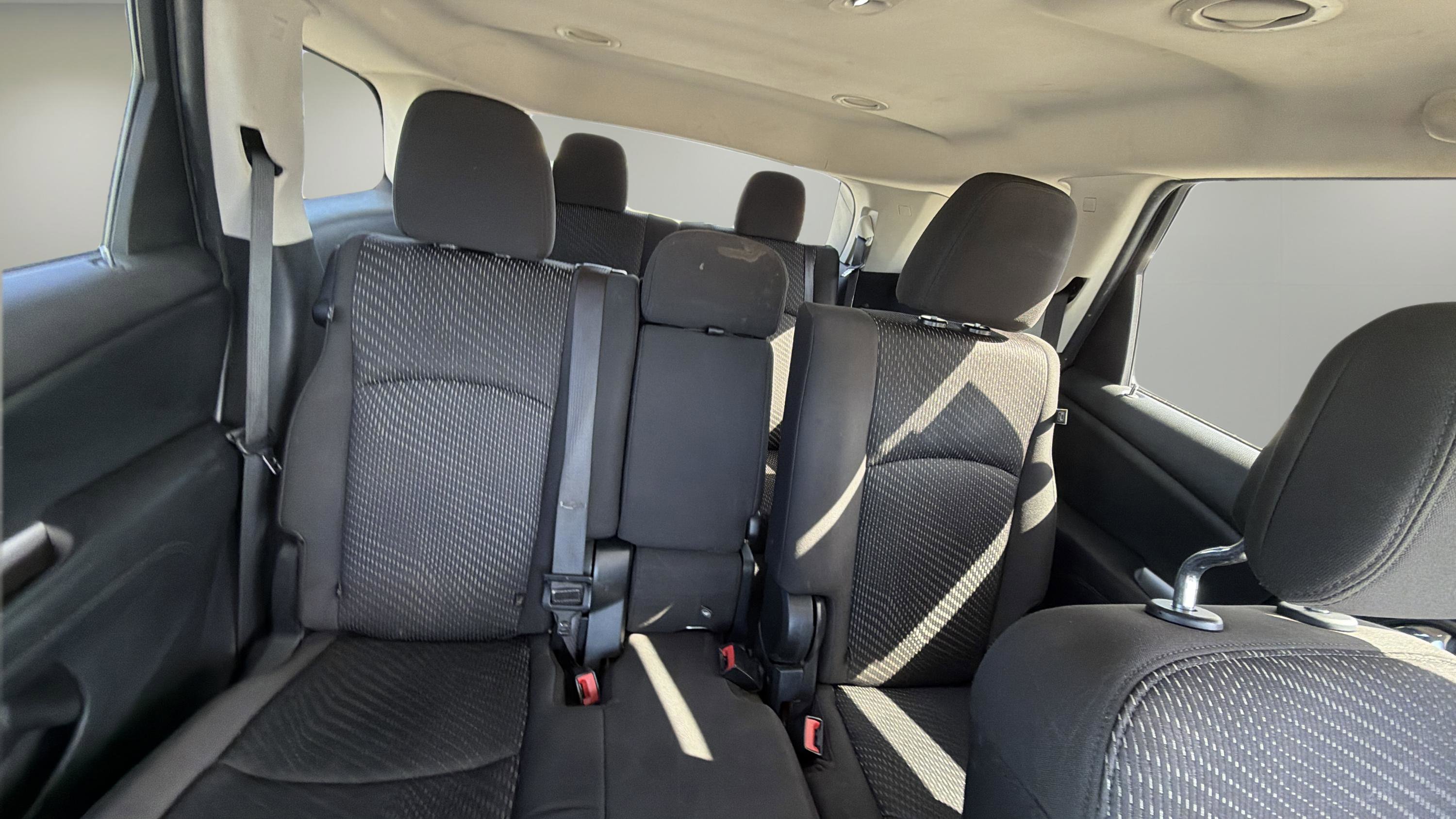 Used 2019 Dodge Journey SE FWD image 26