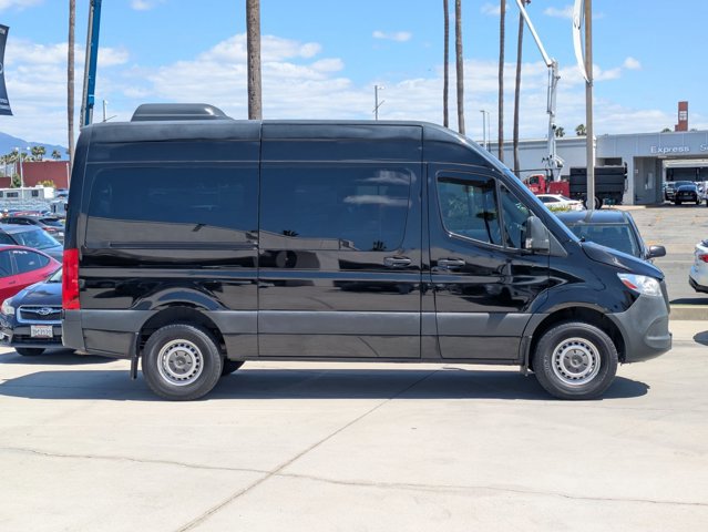 Used 2019 Mercedes-Benz Sprinter 2500 image 4