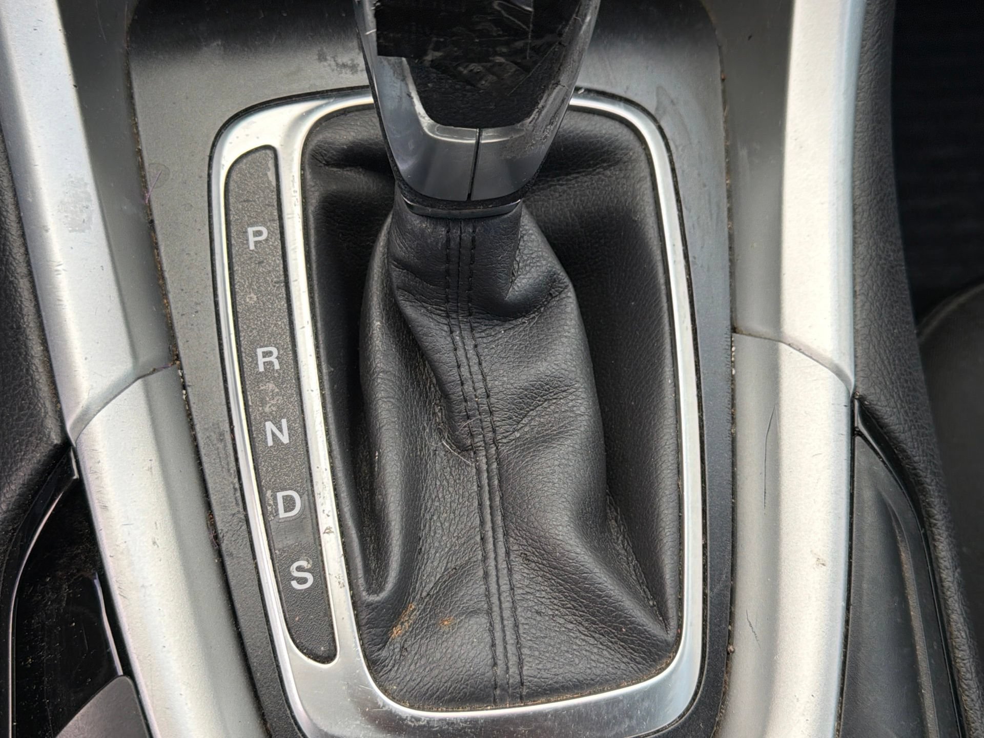 Used 2016 Ford Fusion SE FWD image 15