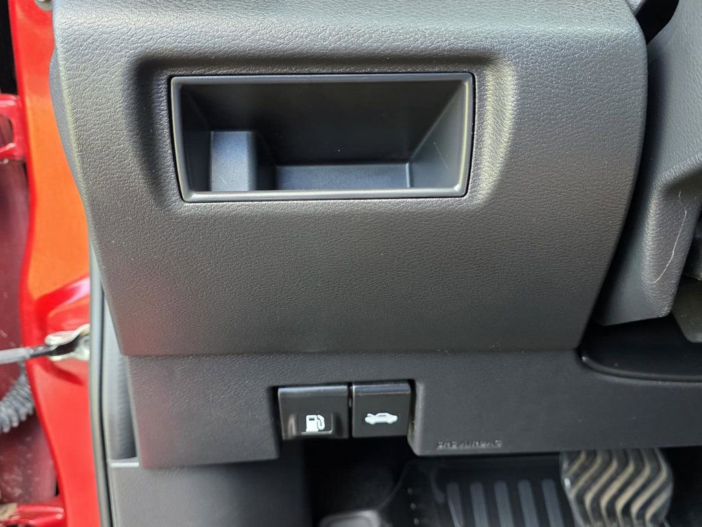 Used 2021 Nissan Versa SV image 18