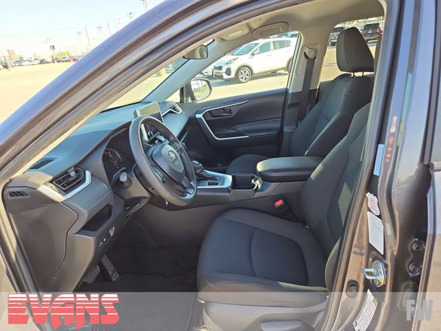 Used 2024 Toyota RAV4 LE AWD/4WD image 19