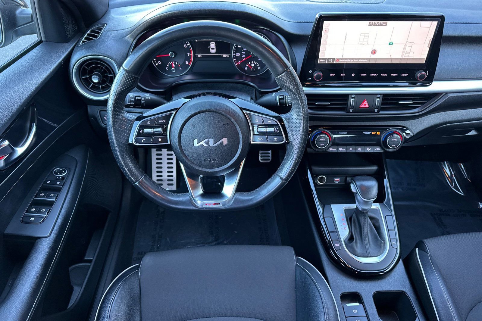 Used 2023 Kia Forte GT-Line w/ GT-Line Technology Package image 11