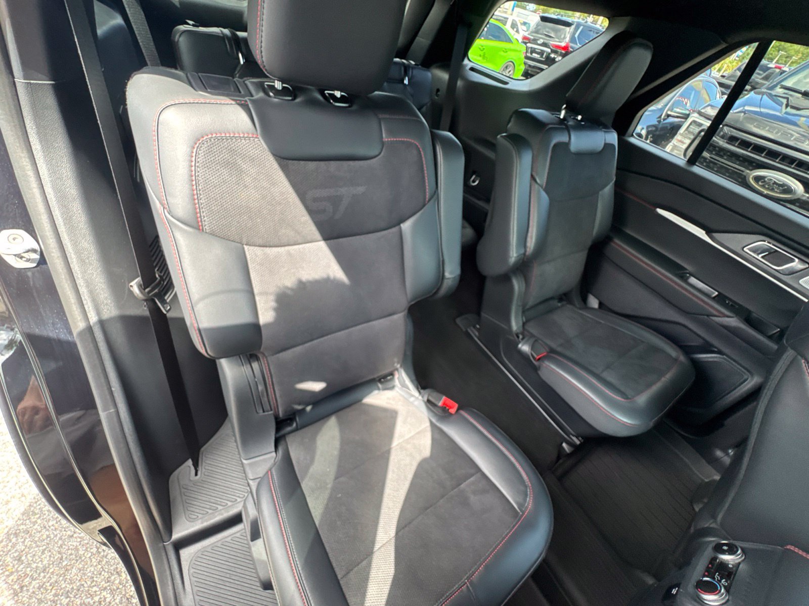 Certified 2025 Ford Explorer ST w/ Sun And Sound Package RWD image 19