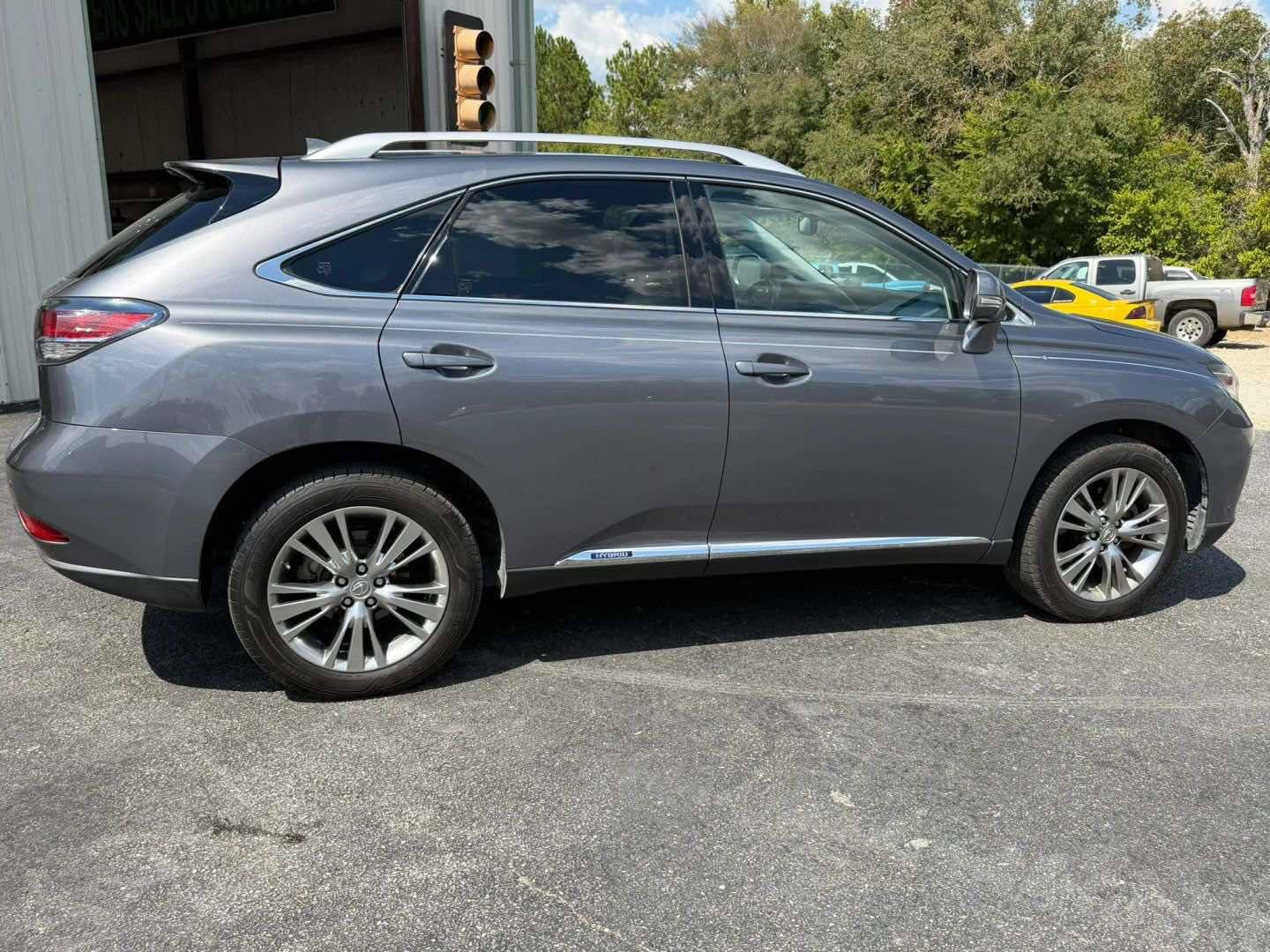 Used 2014 Lexus RX 450h AWD image 3