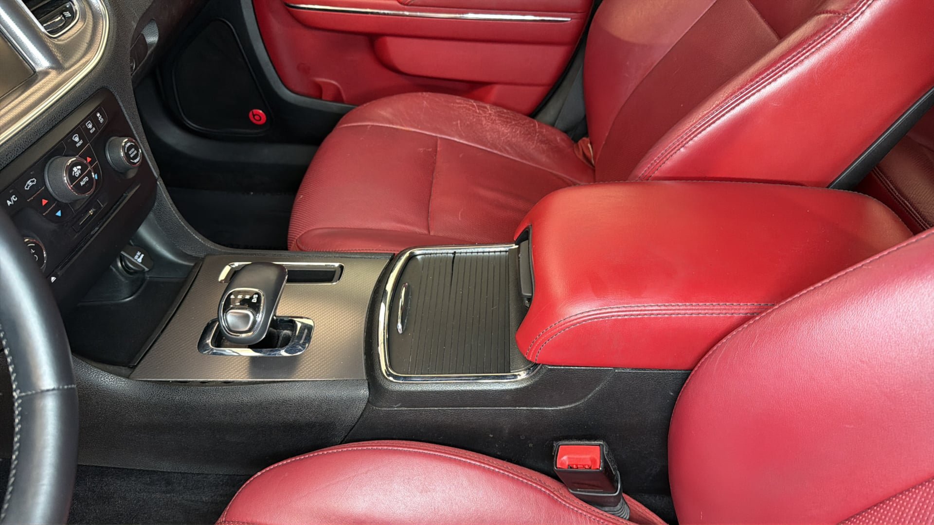 Used 2014 Dodge Charger SXT Plus RWD image 26
