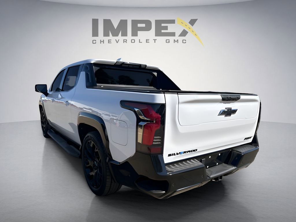 Used 2025 Chevrolet Silverado EV RST AWD/4WD image 2