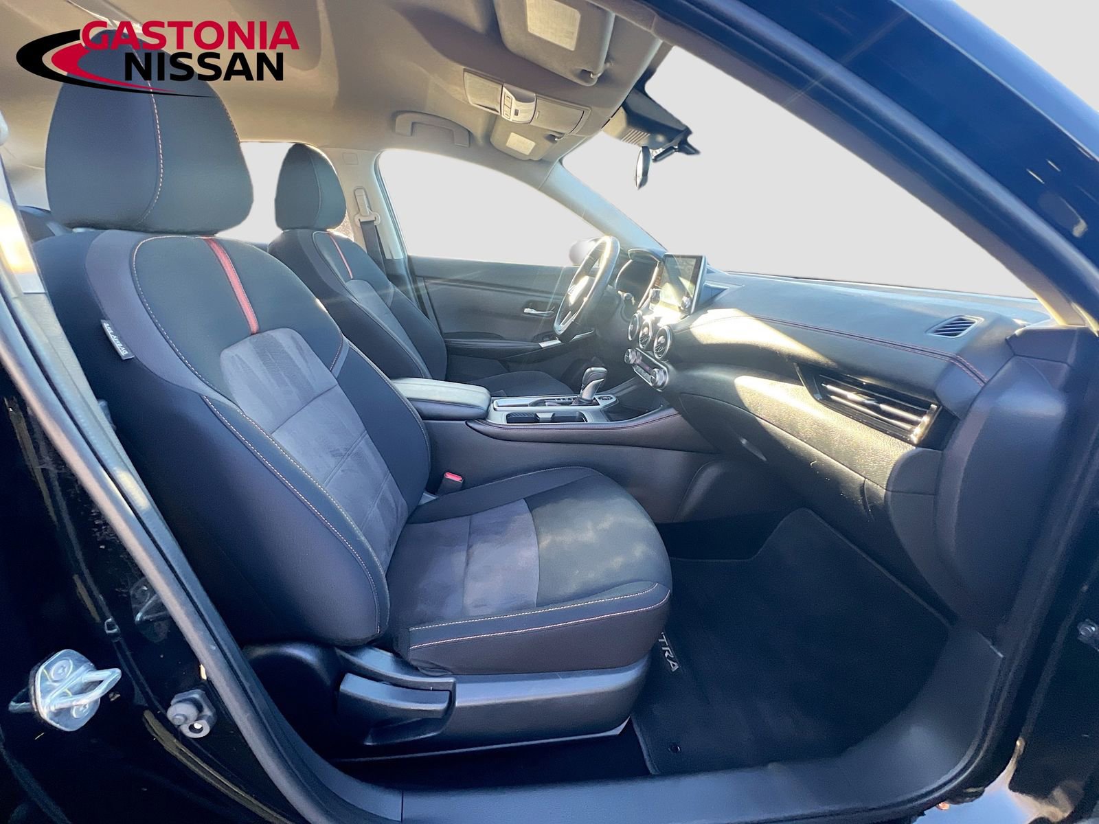 Used 2022 Nissan Sentra SR w/ Trunk Package image 35