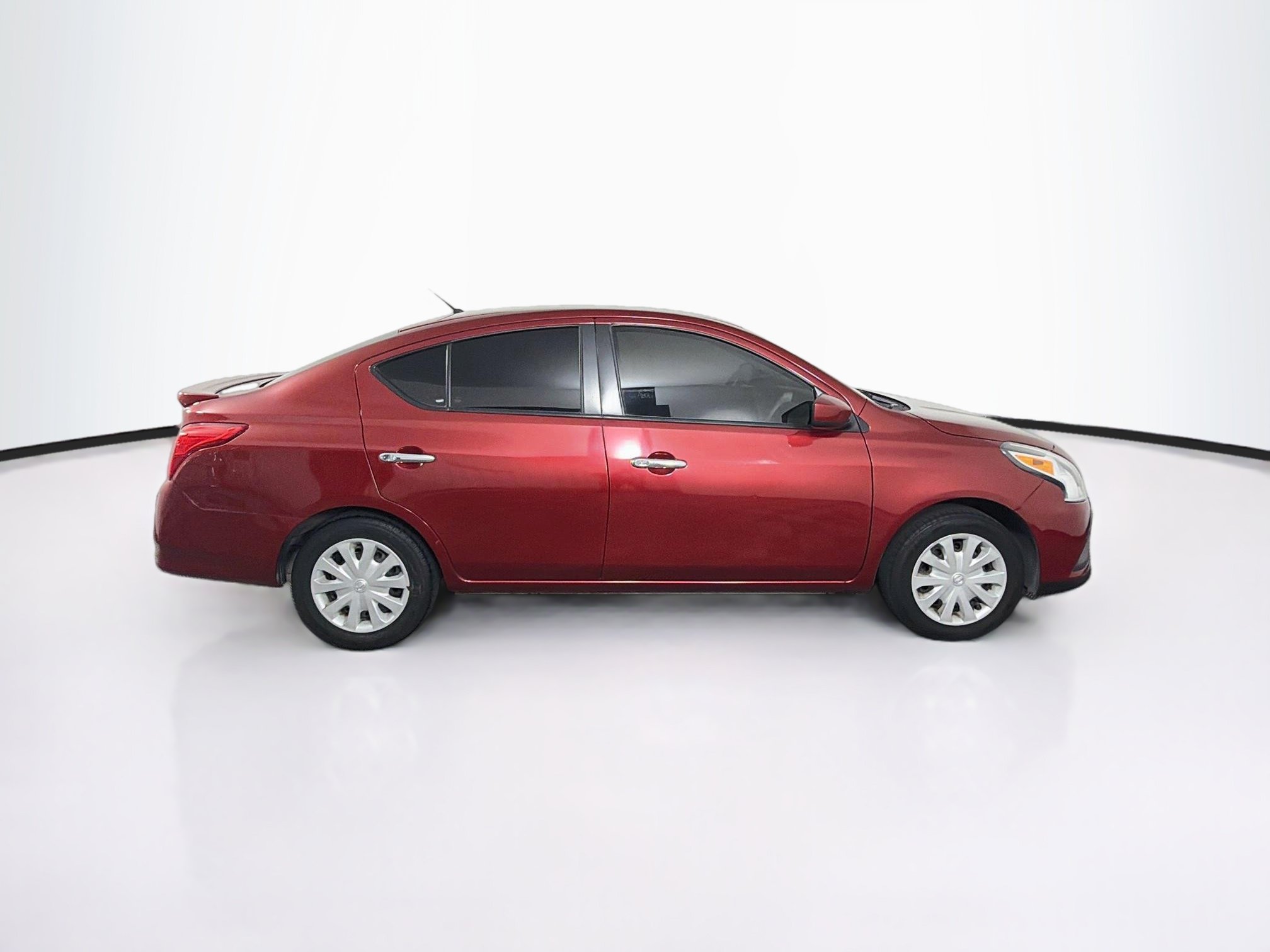 Used 2018 Nissan Versa SV FWD image 10