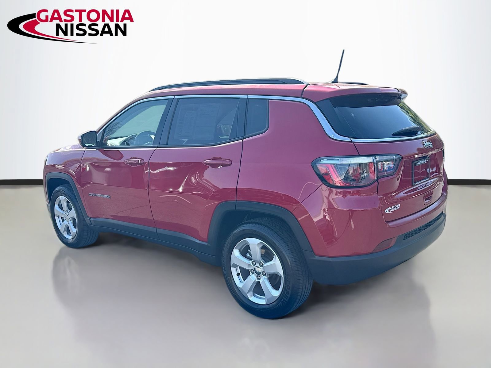 Used 2018 Jeep Compass Latitude image 6