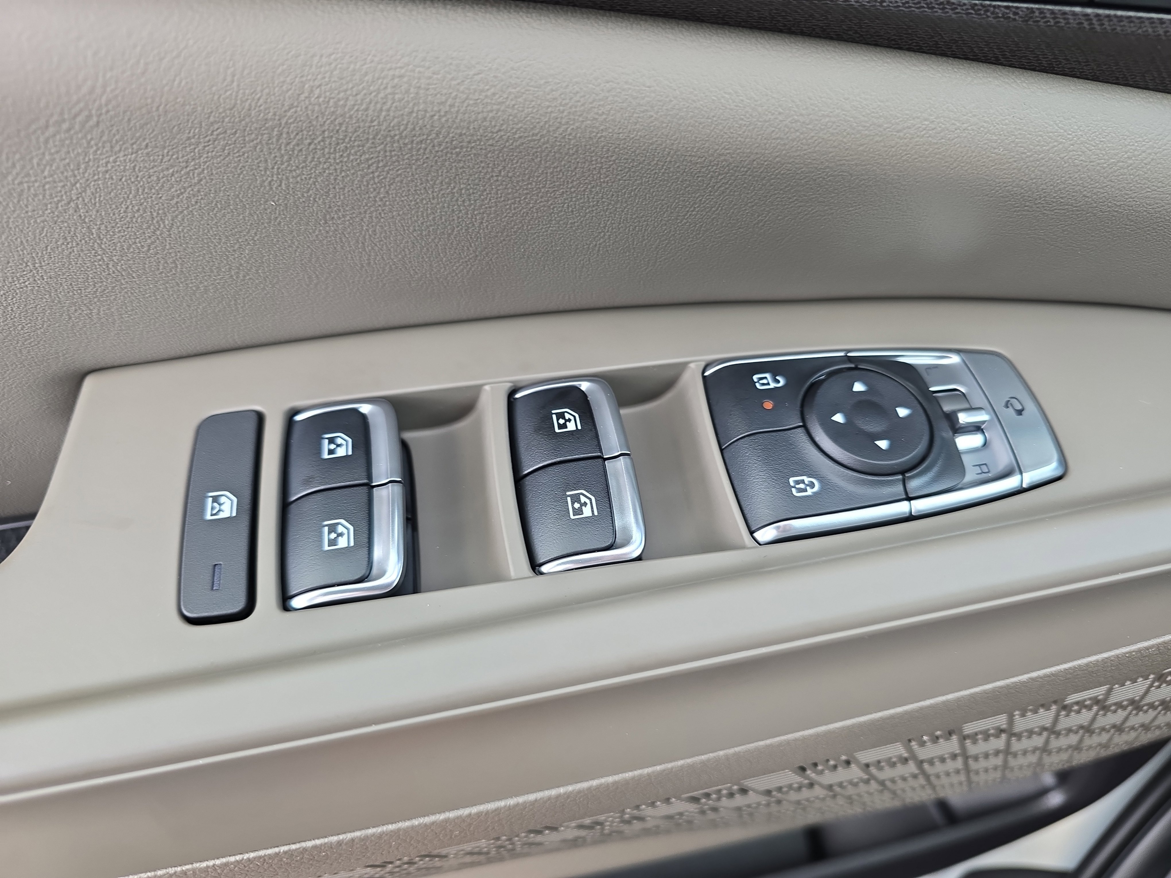 New 2026 Kia Carnival SX image 30