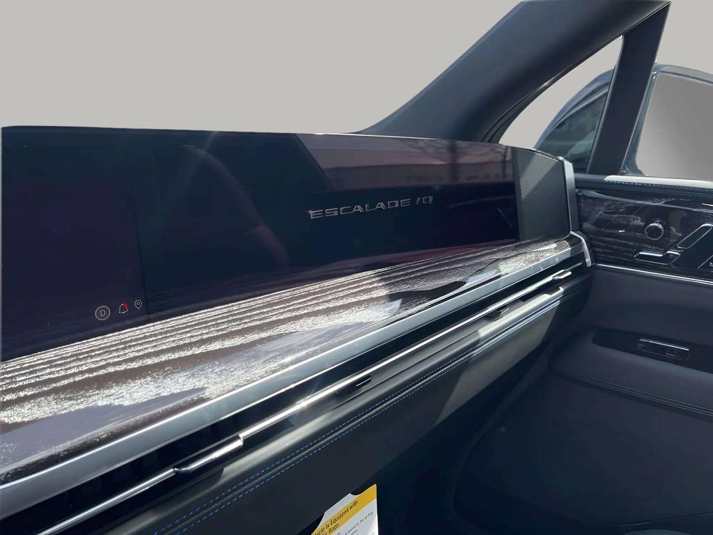 New 2025 Cadillac Escalade IQ Luxury 1 image 39
