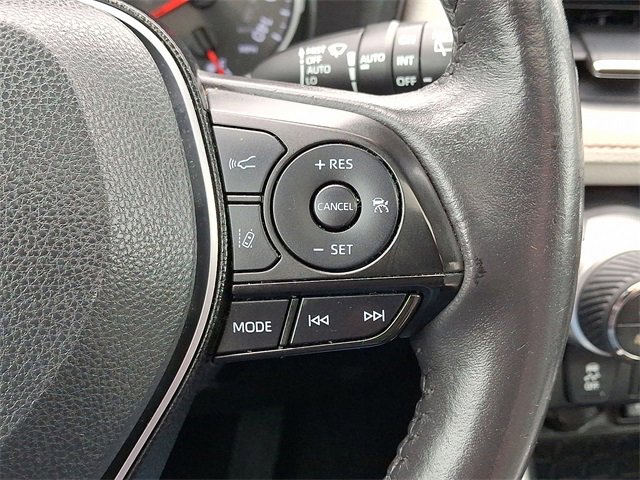 Used 2019 Toyota RAV4 XLE Premium image 22