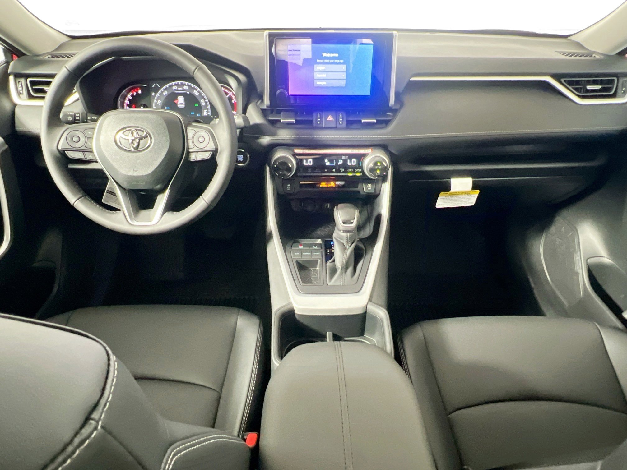 Used 2025 Toyota RAV4 XLE Premium image 30