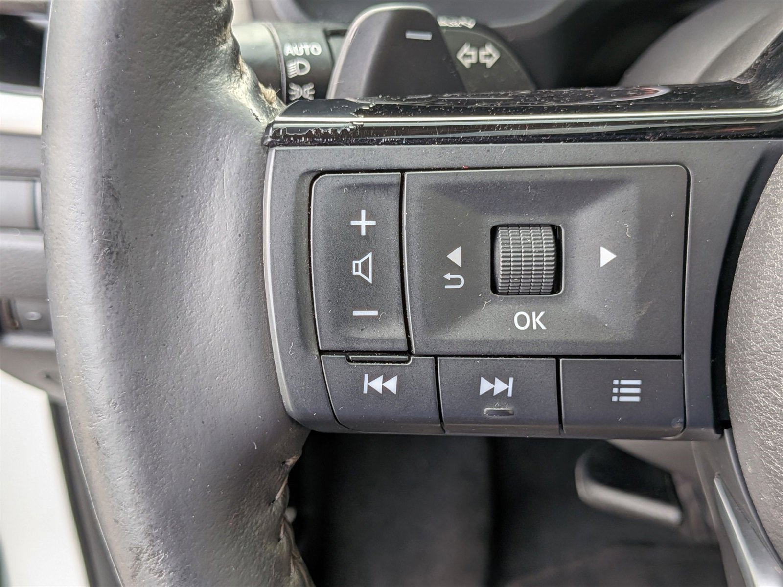 Used 2022 Nissan Rogue SL image 18