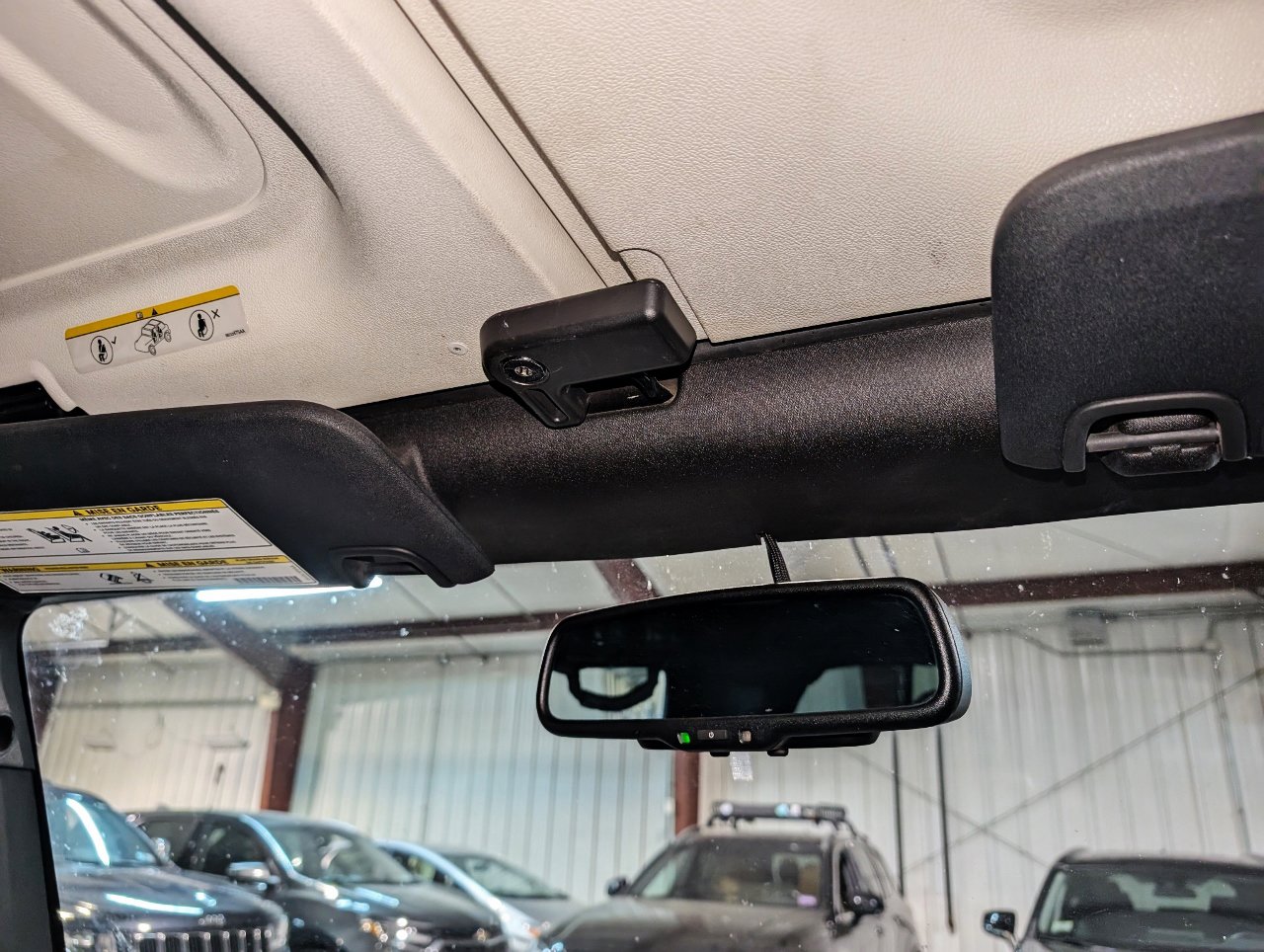 Used 2015 Jeep Wrangler Unlimited Sahara w/ Dual Top Group image 35