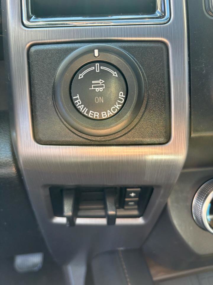 Used 2019 Ford Expedition Platinum AWD/4WD image 27