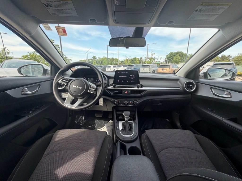 Used 2024 Kia Forte LXS w/ LXS Technology Package FWD image 7