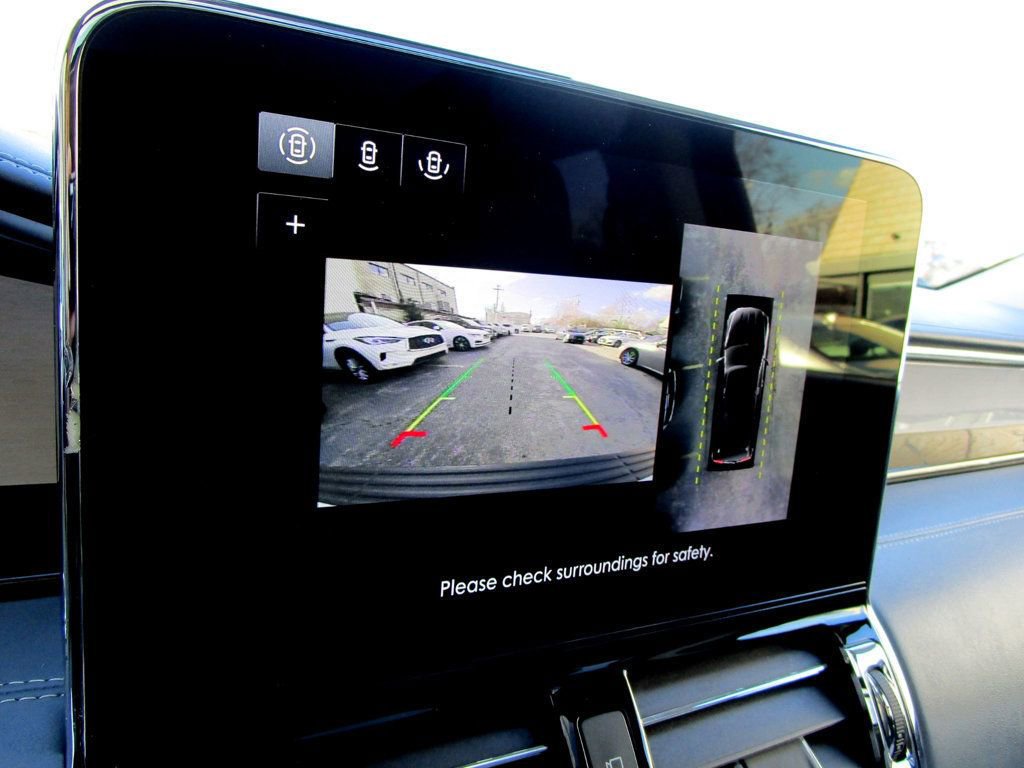 Used 2021 Lincoln Navigator L Black Label w/ Cargo Convenience Package image 4