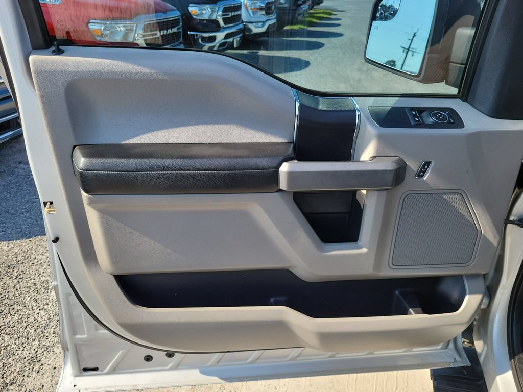 Used 2016 Ford F150 XLT w/ Equipment Group 301A Mid AWD/4WD image 17