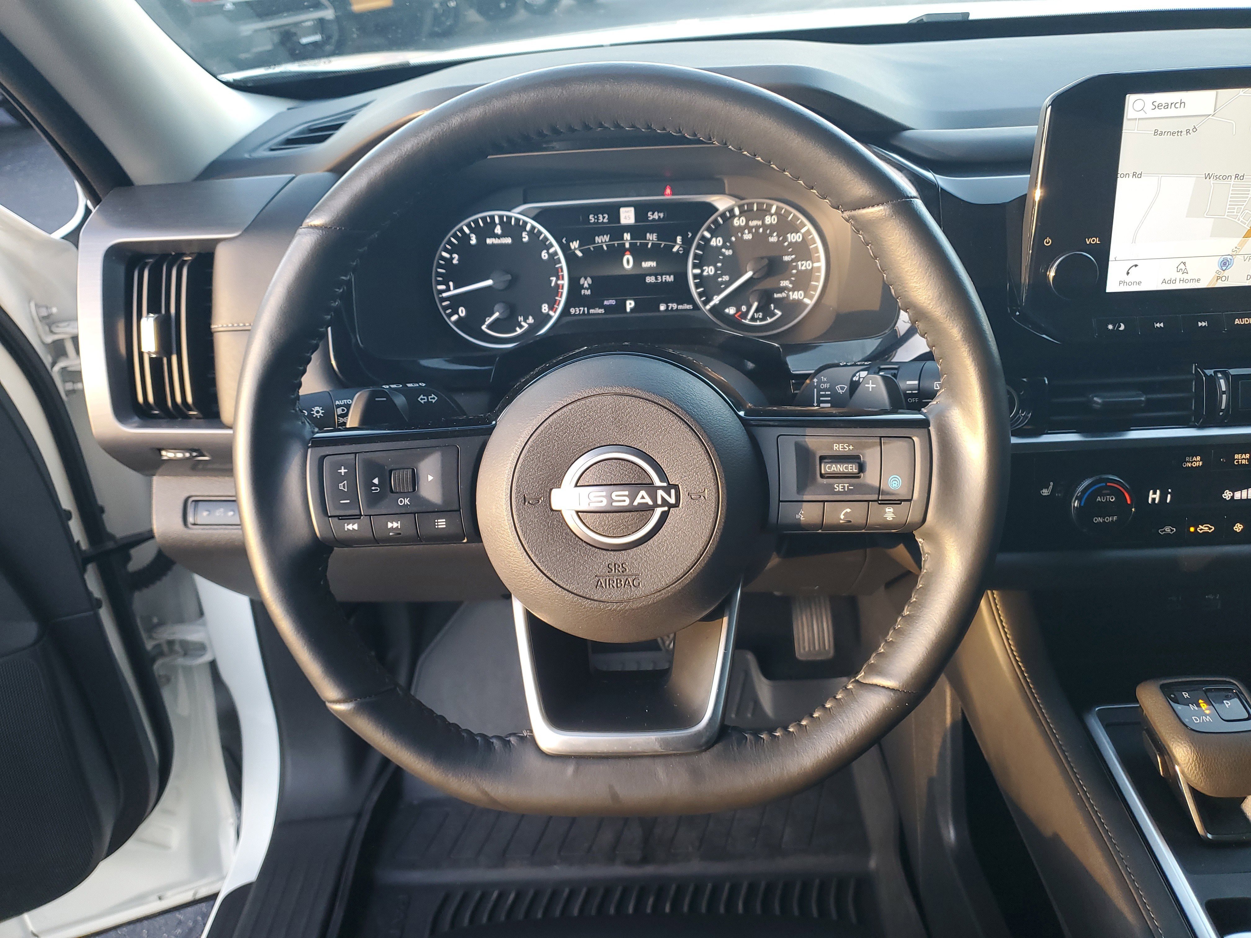 Used 2024 Nissan Pathfinder SL image 27