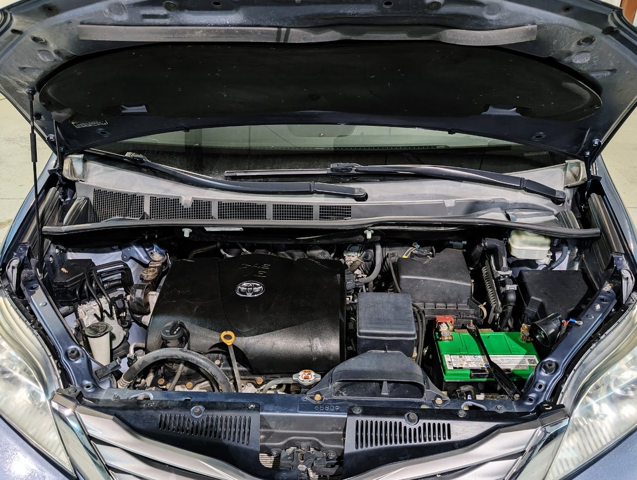 Used 2017 Toyota Sienna XLE image 55