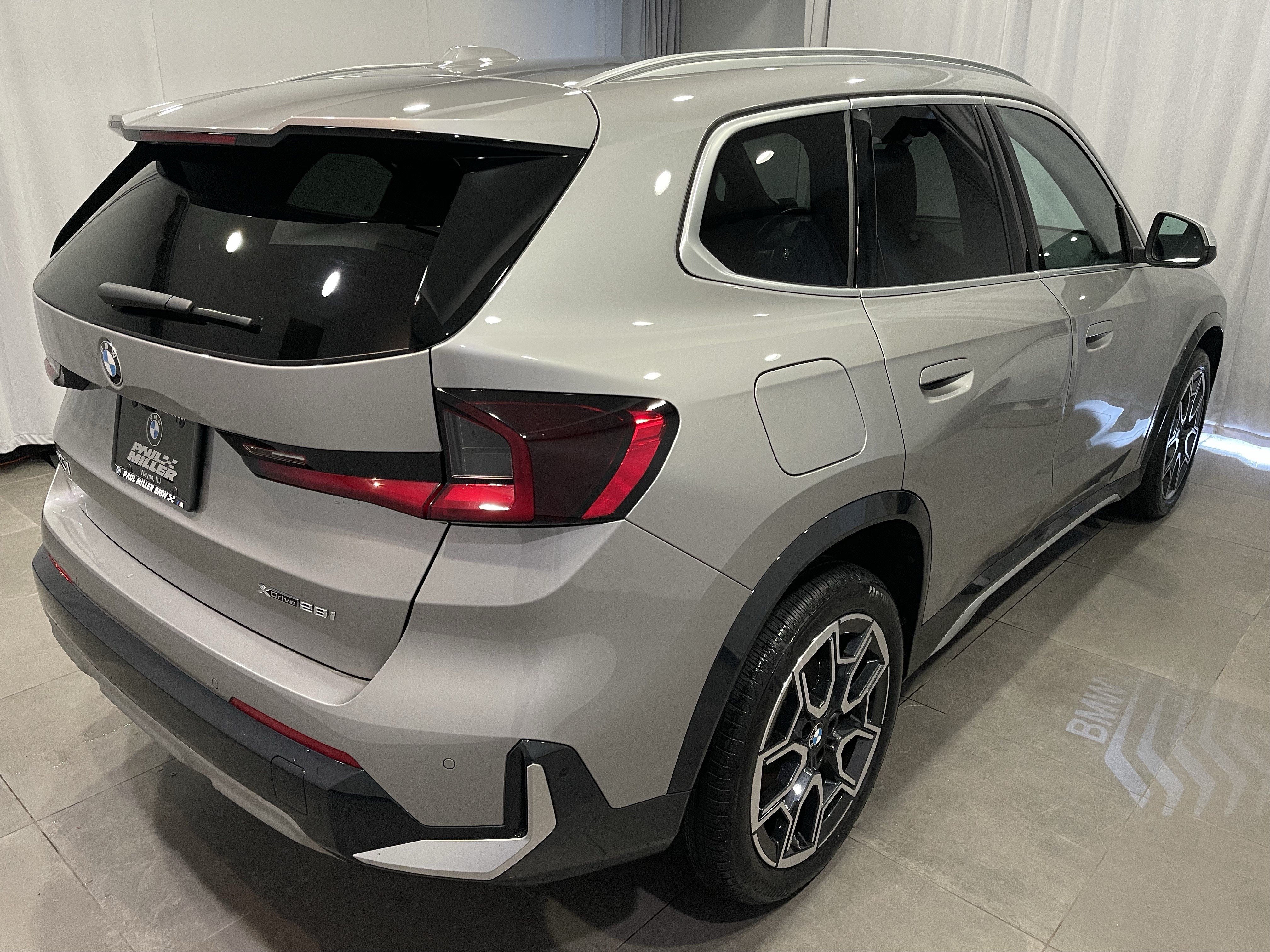 Certified 2023 BMW X1 xDrive28i w/ Convenience Package AWD/4WD image 6