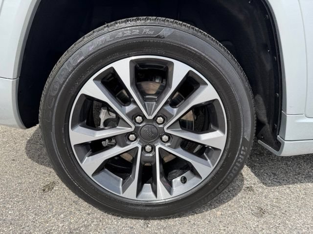 Used 2023 Jeep Grand Cherokee Overland w/ Advanced Protech Group III AWD/4WD image 54