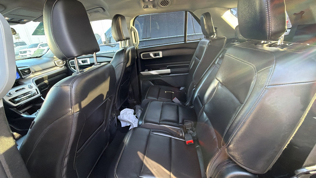Certified 2023 Ford Explorer XLT w/ Equipment Group 202A RWD image 14