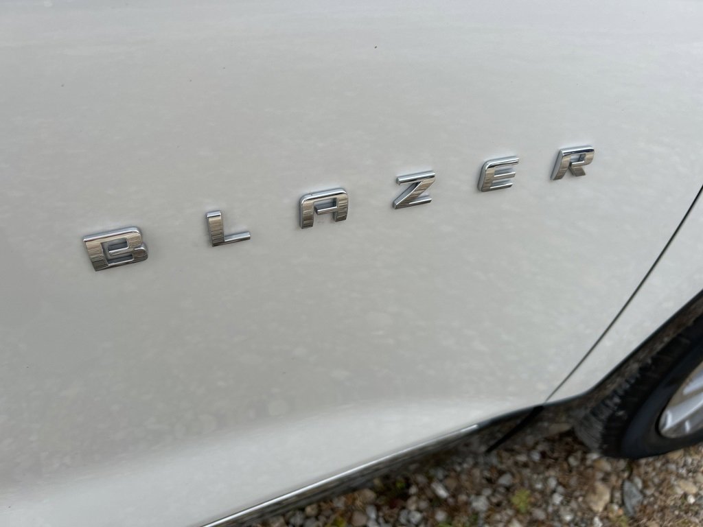 Used 2023 Chevrolet Blazer Premier image 36
