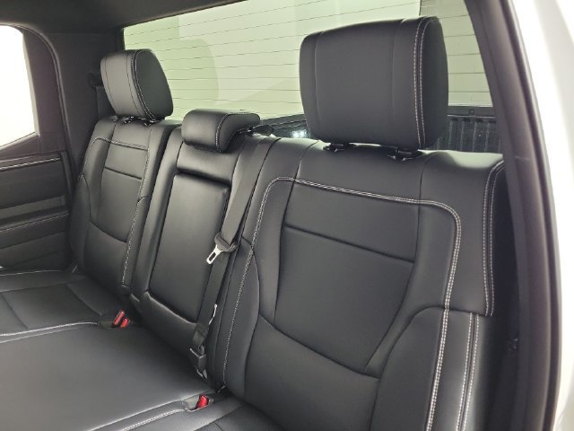 Used 2026 Toyota Tundra Limited AWD/4WD image 13