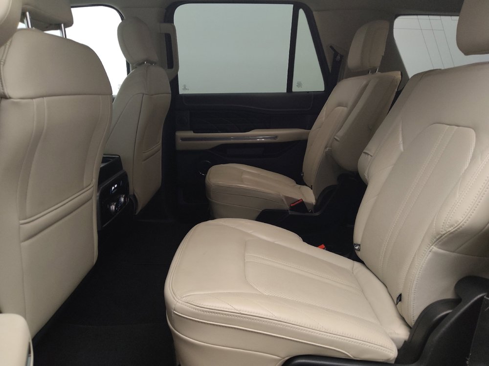 Used 2018 Ford Expedition Max Platinum RWD image 18