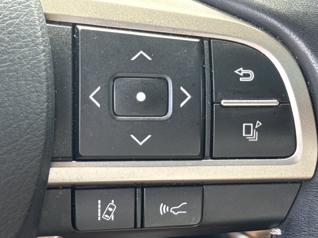 Used 2022 Lexus RX 350L FWD w/ Premium Package image 25