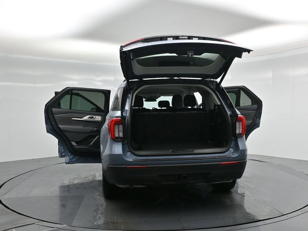 Certified 2025 Ford Explorer Active image 32