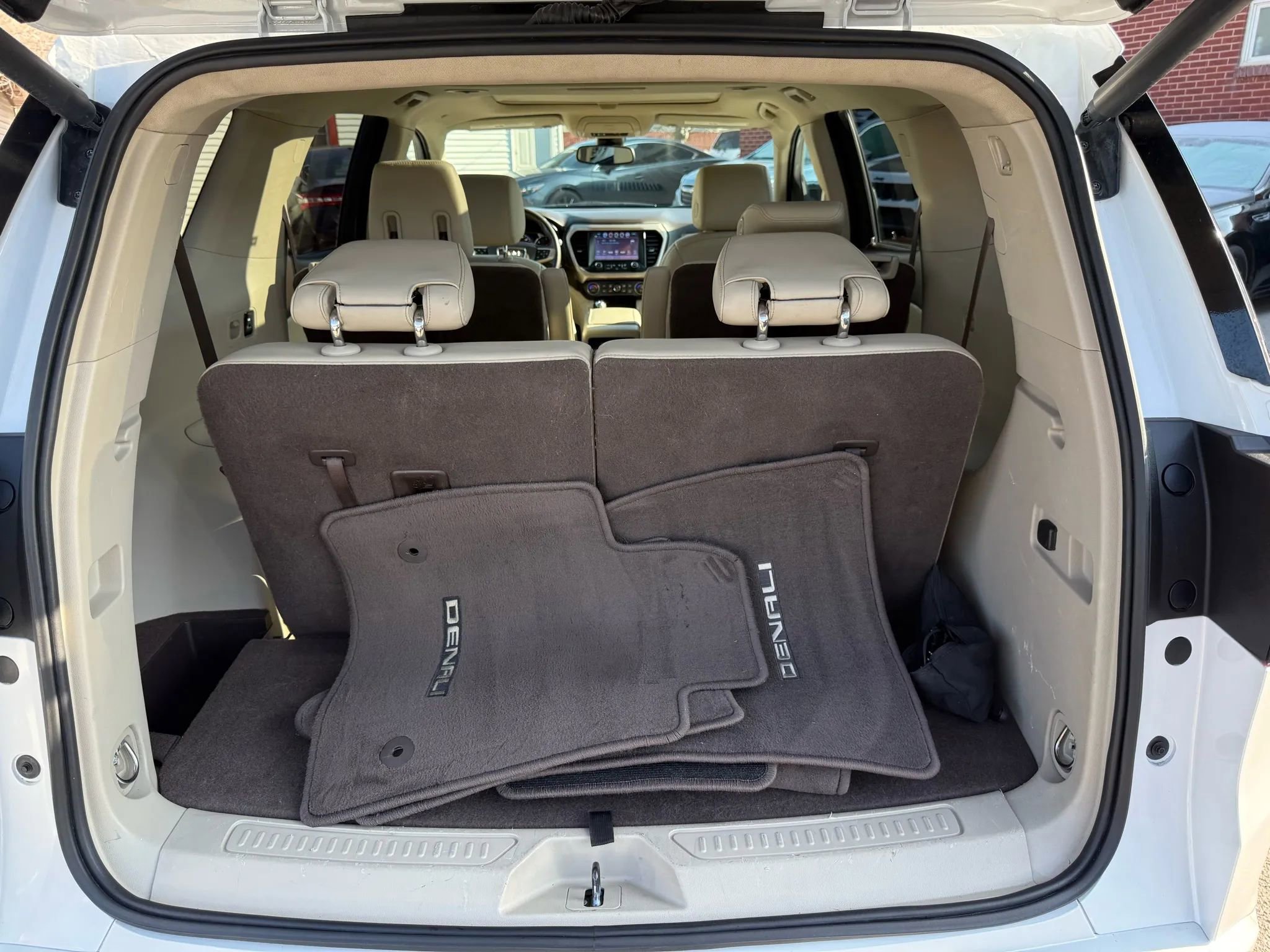 Used 2019 GMC Acadia Denali w/ Technology Package image 27