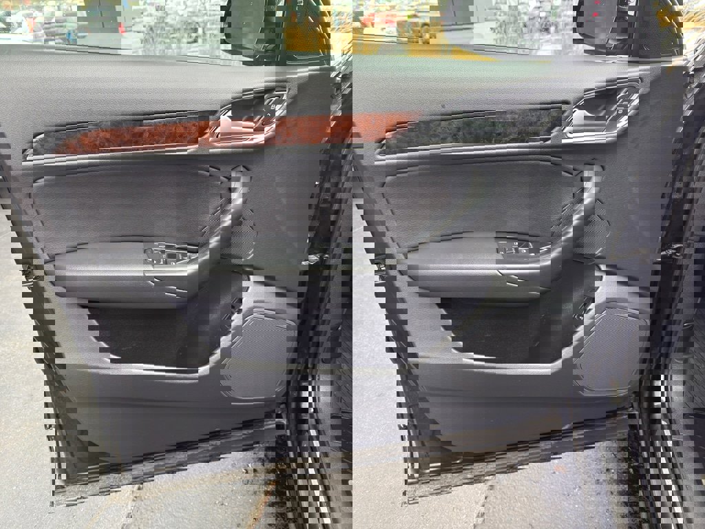 Used 2018 Audi Q3 2.0T Premium Plus w/ Premium Plus Package image 14