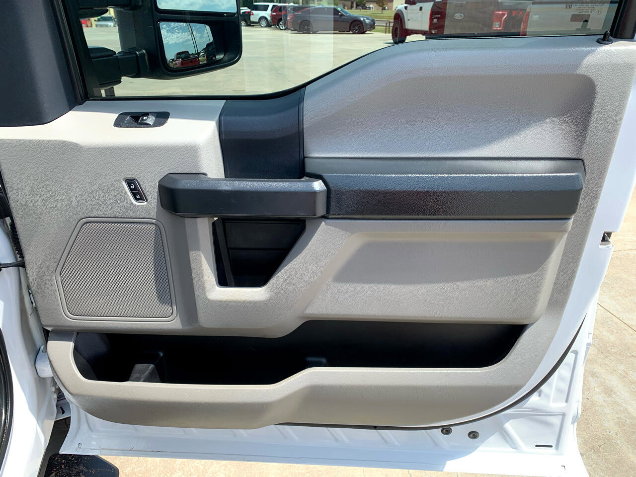 Used 2022 Ford F250 XL w/ STX Appearance Package image 13