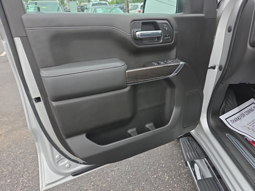 Used 2022 Chevrolet Silverado 1500 LTZ image 11