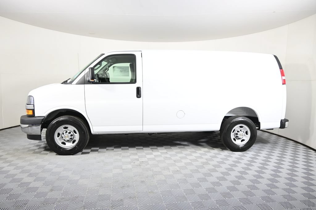 New 2026 Chevrolet Express 3500 w/ Driver Convenience Package RWD image 2