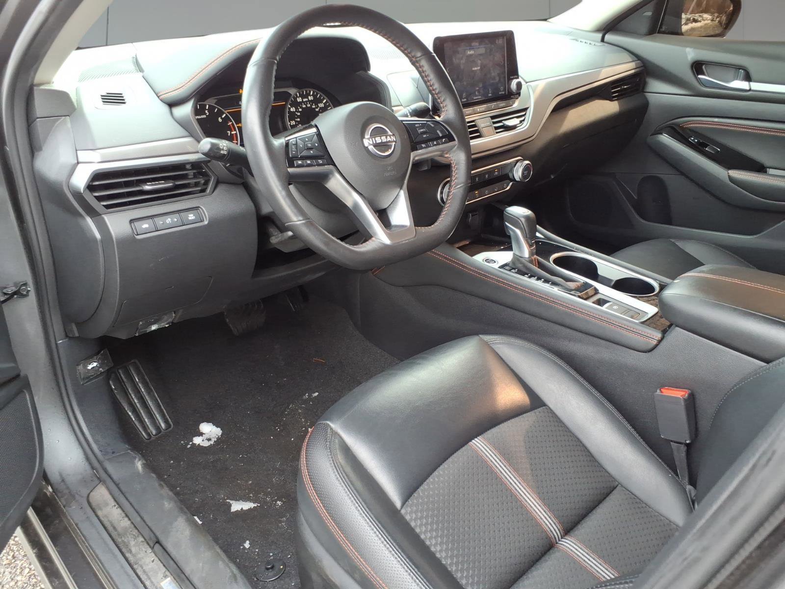 Used 2023 Nissan Altima 2.5 SR image 10