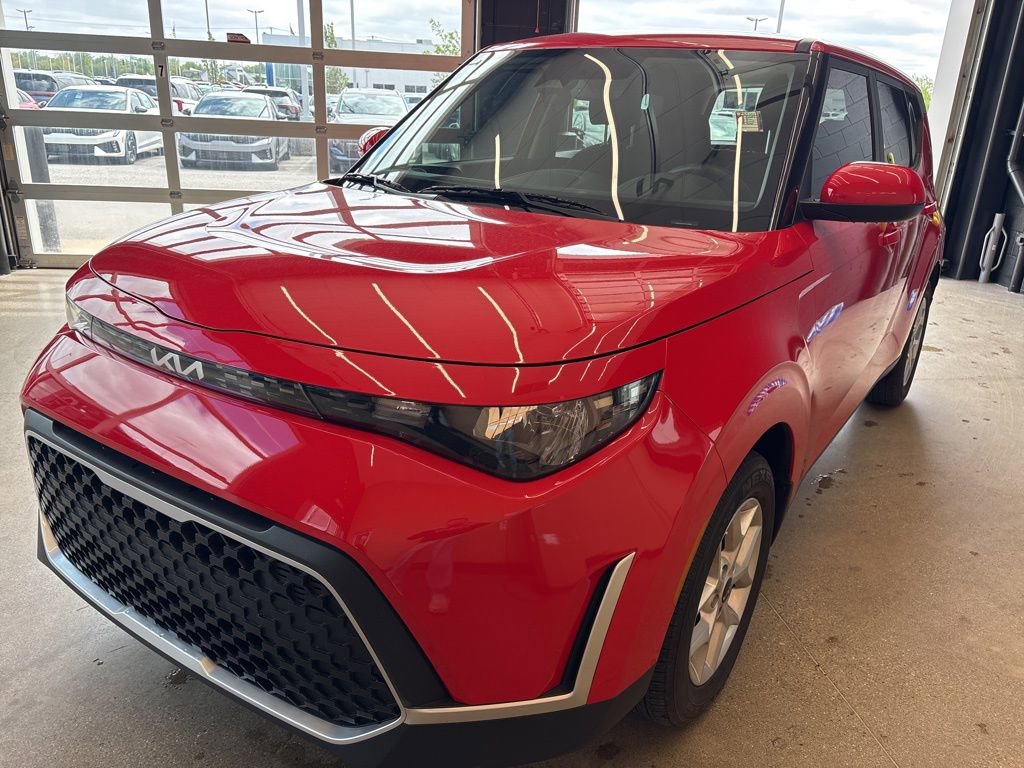 Certified 2024 Kia Soul LX w/ Option Group 015 FWD image 5