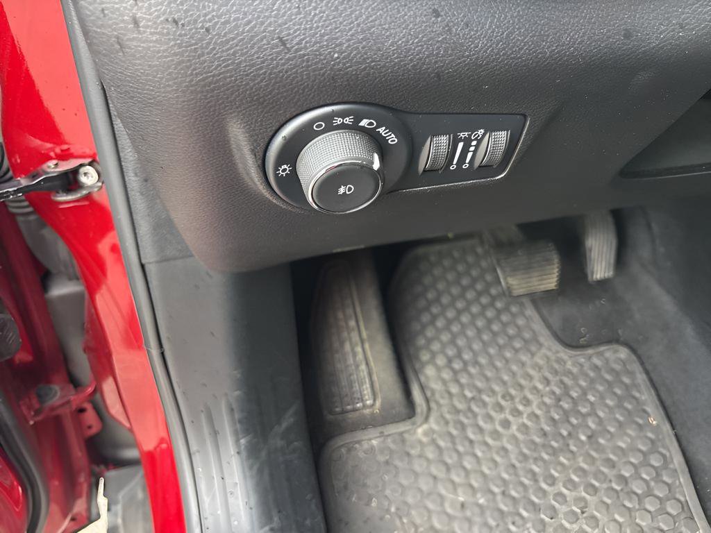 Used 2025 Jeep Compass Trailhawk AWD/4WD image 23