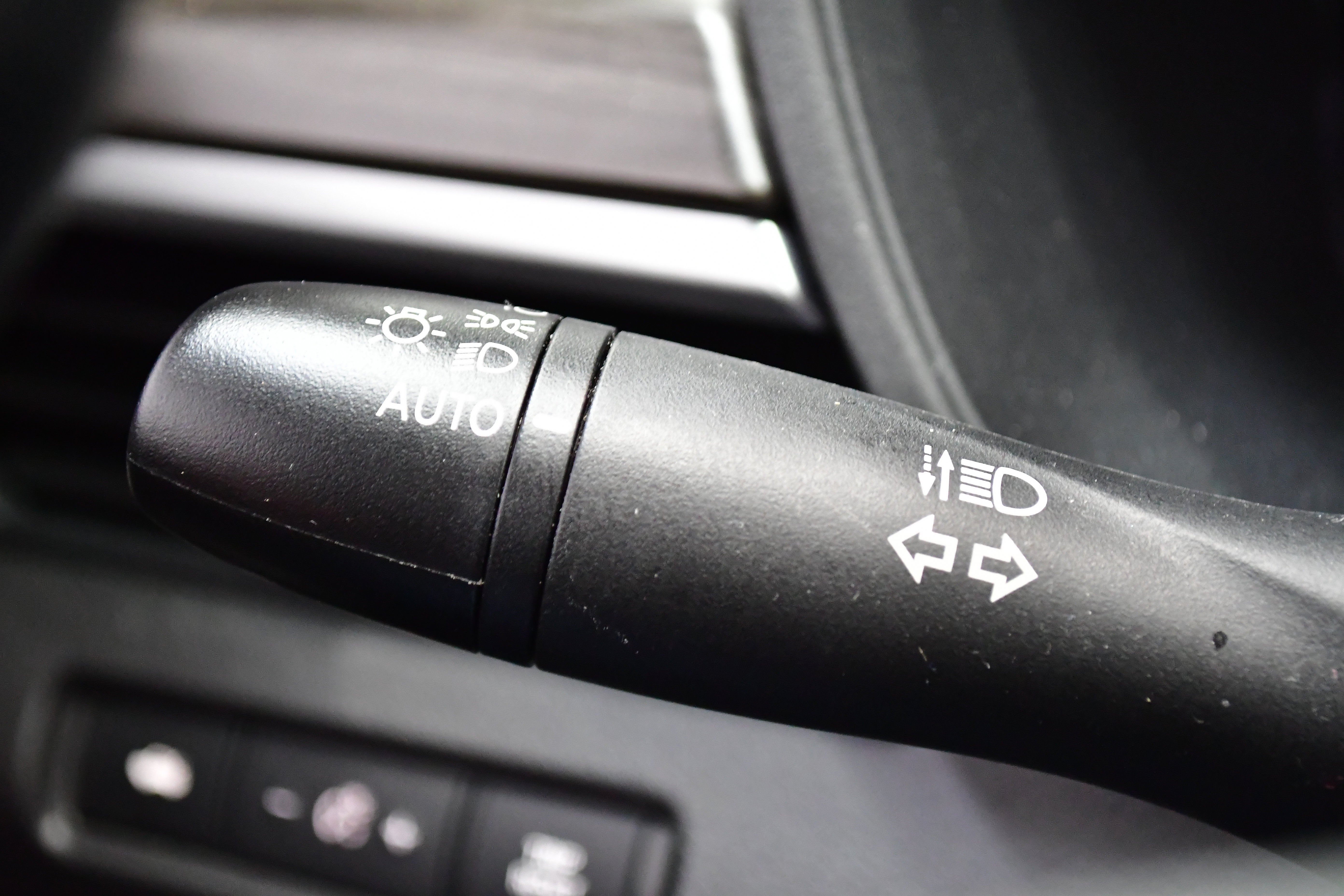 Used 2025 Nissan Altima 2.5 SV image 19