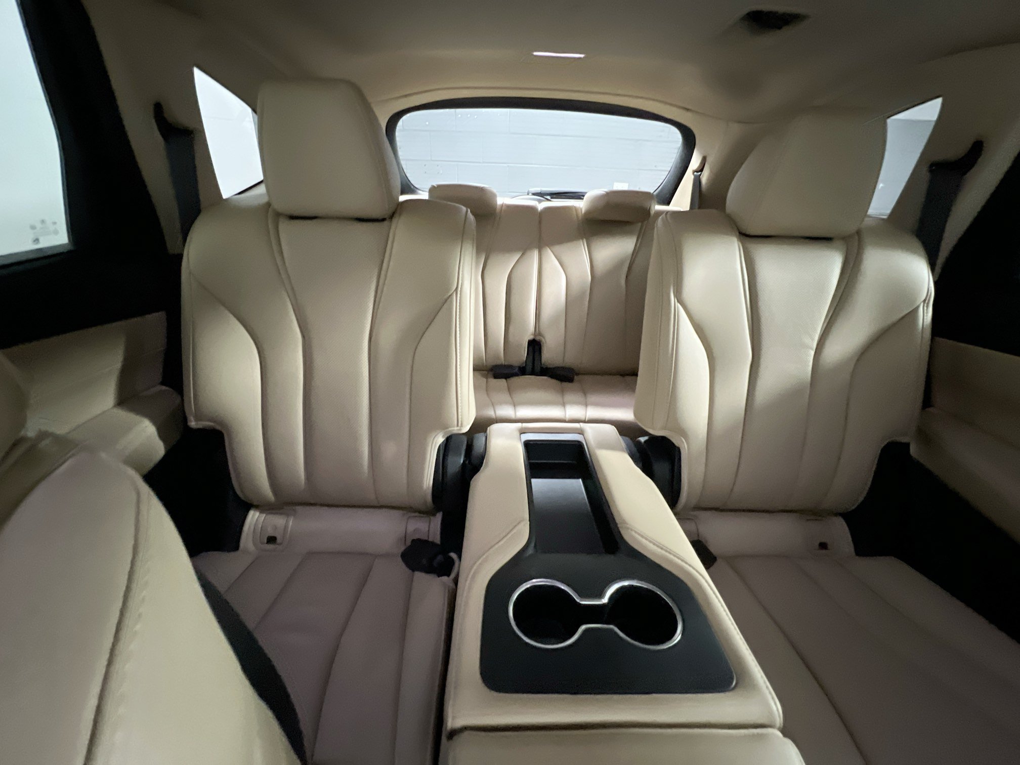 Used 2022 Acura MDX w/ Technology Package FWD image 32